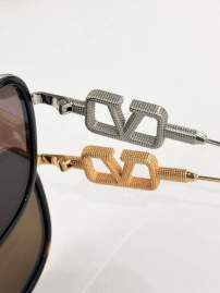 Picture of Valentino Sunglasses _SKUfw75760467fw